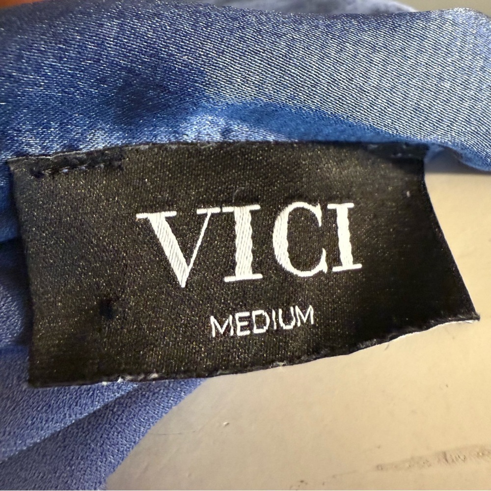 VICI Call me Angel textured blue satin mini dress in denim blue, Size M, - Picture 5 of 5